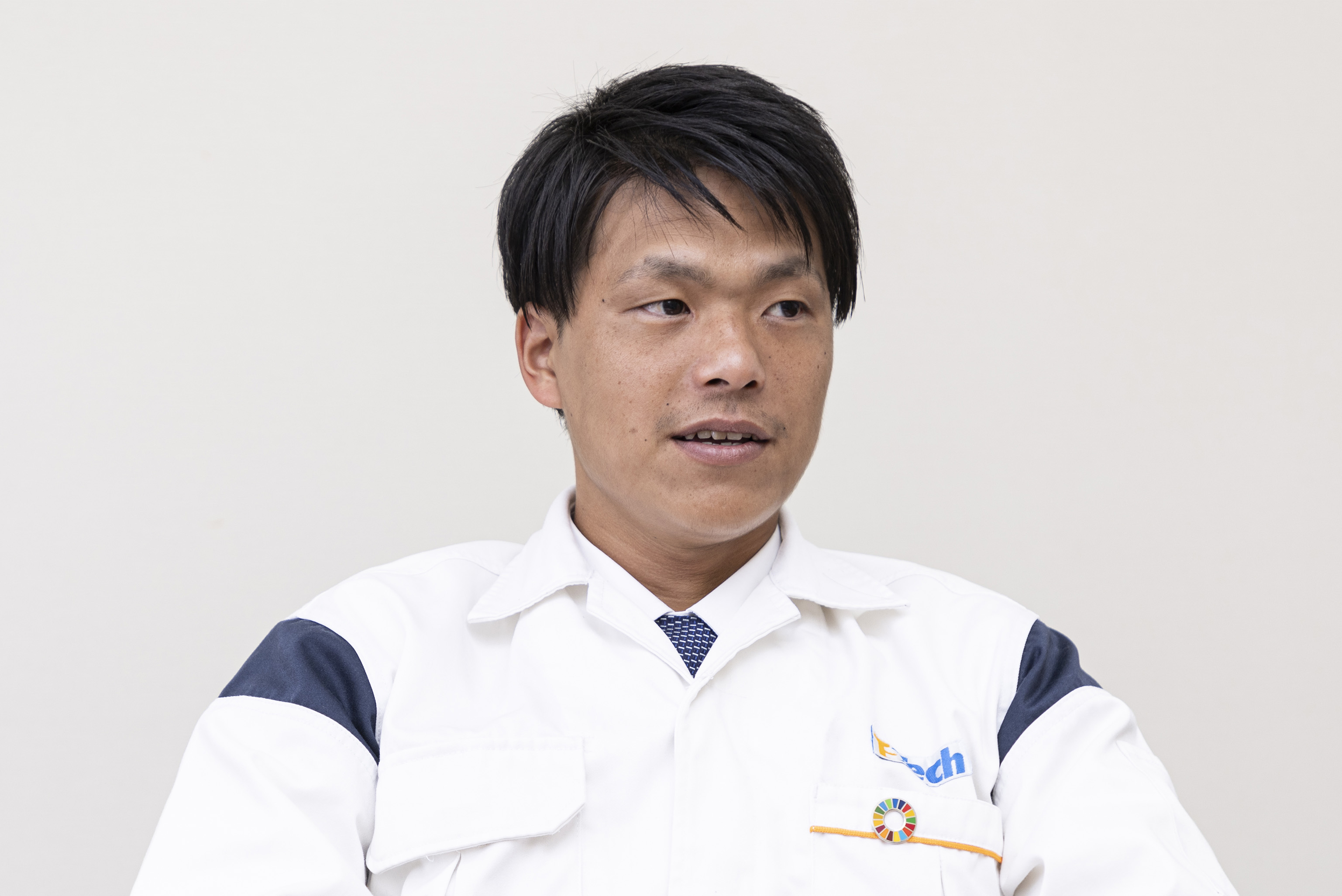 Photo of Komori, who is in charge of design and appearance finishing